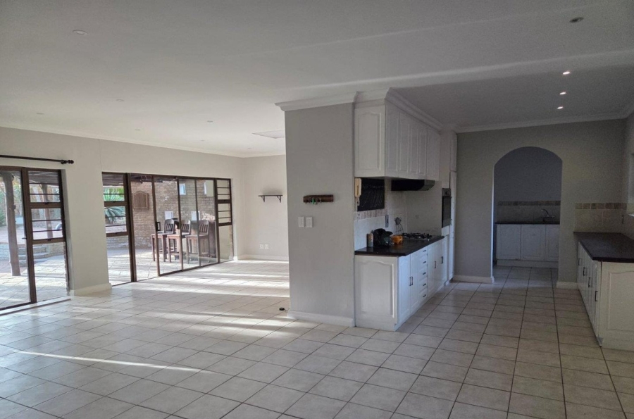 4 Bedroom Property for Sale in Nahoon Valley Park Eastern Cape